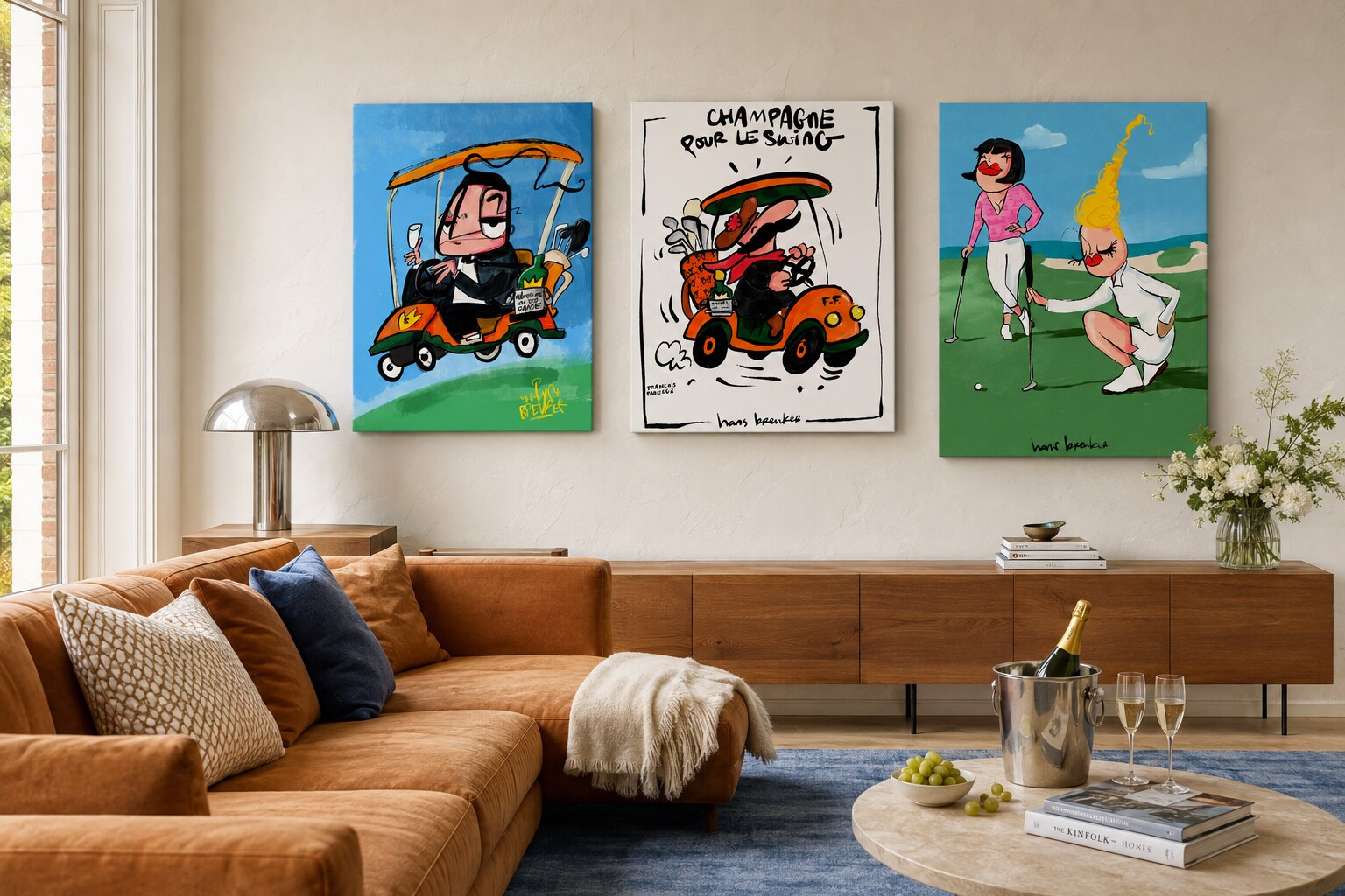Kleurrijk golf cadeau als drieluik in een moderne woonkamer